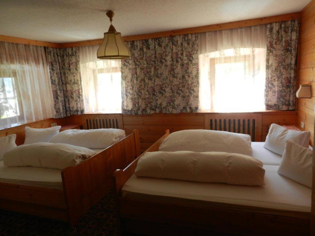 Pension Holzknechthof Am See Neustift im Stubaital Rom bilde